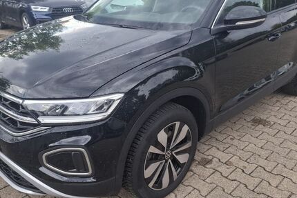 VW T-Roc 10.808 km 23.900 &euro; Dortmund 44379