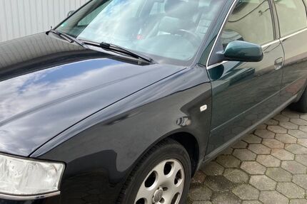 Audi quattro 253.000 km 1.999 &euro; Waltrop 45731