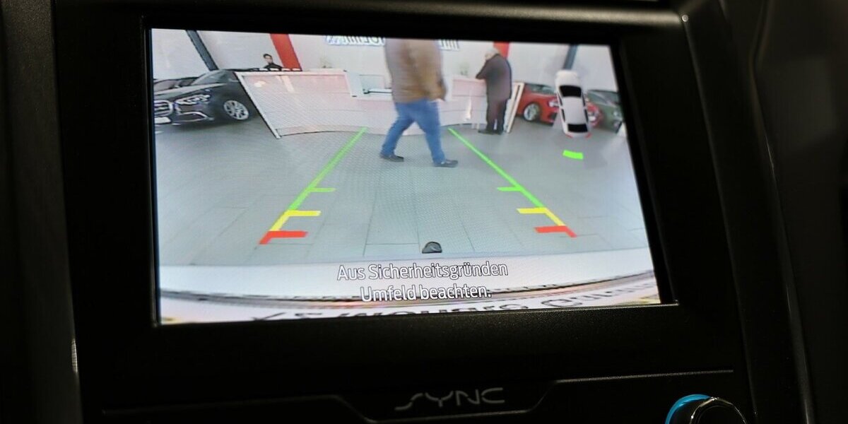 Ford Mondeo TUNIER 2.0 ECOBLUE TITANIUM / LED / AHK 145.000 km 17.444 &euro; Hamm 59077