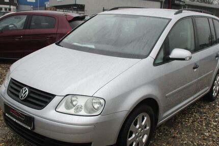 VW Touran 214.578 km 2.499 &euro; Selm 59379