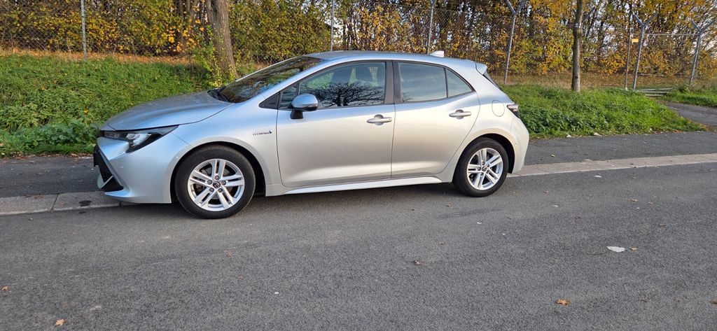 Toyota Corolla 61.300 km 18.900 &euro; Dortmund 44319