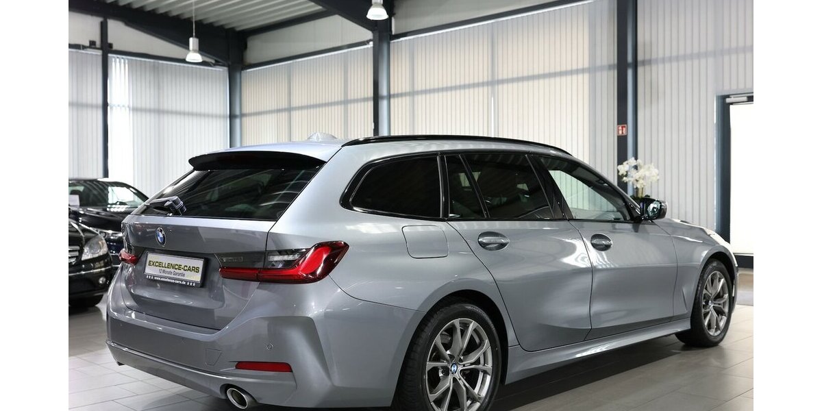 BMW 318d Touring SPORT SHADOW GREY&BROWN / PANORAMA 116.000 km 25.993 &euro; Hamm 59077