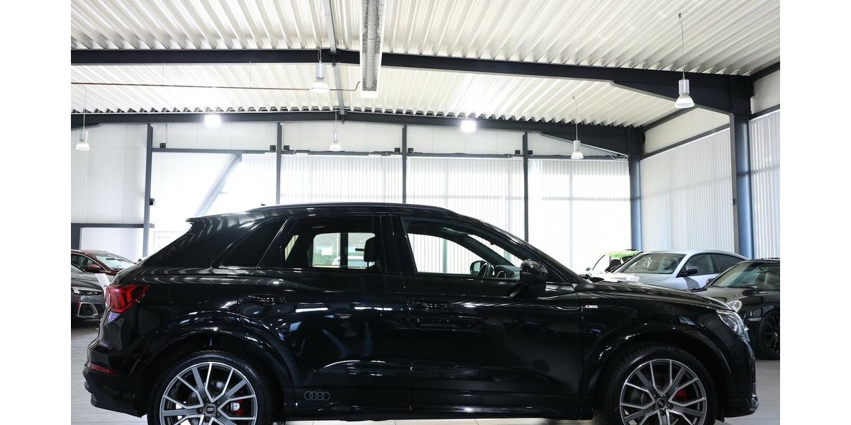 Audi Q3 40 TDI QUATTRO S-LINE SPORT BLACK MATRIX-LED 172.000 km 24.993 &euro; Hamm 59077