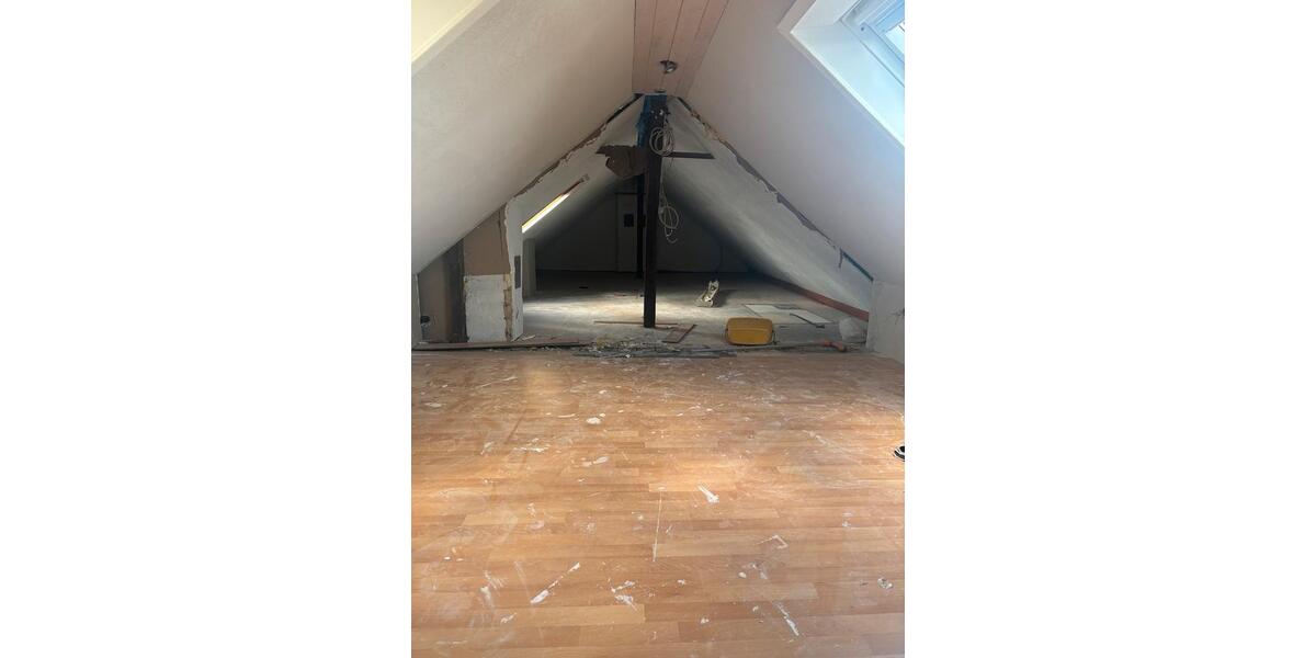 Dachgeschoßwohnung Dortmund Brackel - 3 Zimmer, 98 m&sup2;, 1.400&euro; | Angebot:25933027