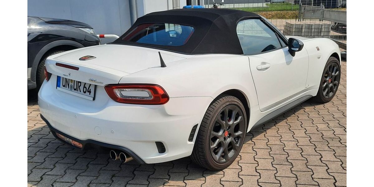 Abarth 124 Spider 18.000 km 29.900 &euro; Werne 59368