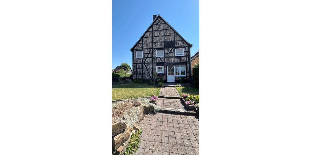 Einfamilienhaus Unna Hemmerde - 8 Zimmer, 198 m&sup2;, 300.000&euro; | Angebot:27284301