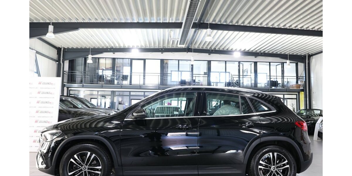 Mercedes-Benz GLA 180 ADVANCED SPORT / LEDER, LED, WIDESCREEN 7.000 km 33.444 &euro; Hamm 59077