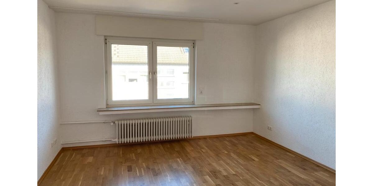 Etagenwohnung Dortmund Aplerbeck - 3 Zimmer, 80 m&sup2;, 990&euro; | Angebot:25937183