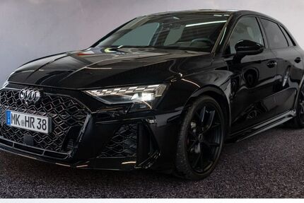 Audi RS3 4.999 km 69.710 &euro; Menden 58706