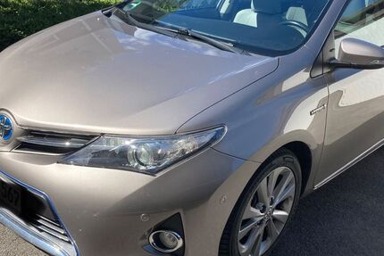 Toyota Auris 120.000 km 11.650 &euro; Iserlohn 58636