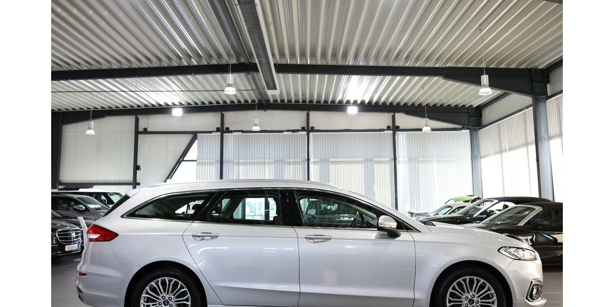 Ford Mondeo TUNIER 2.0 ECOBLUE TITANIUM / LED / AHK 145.000 km 17.444 &euro; Hamm 59077