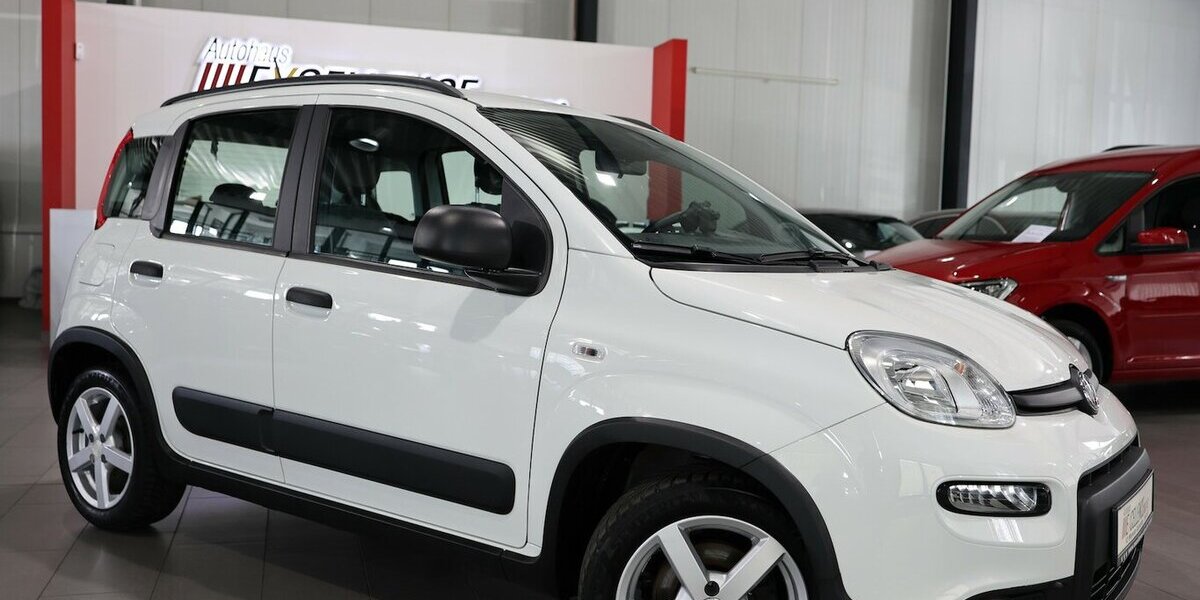 Fiat Panda 1.0 Mild-Hybrid CITY LIFE WHITE / SHZ, PDC 32.000 km 10.444 &euro; Hamm 59077