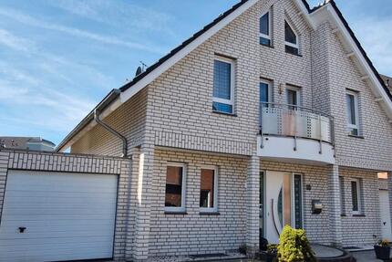 Haus Ahlen - 7 Zimmer, 264 m&sup2;, 739.000&euro; | Angebot:26877250