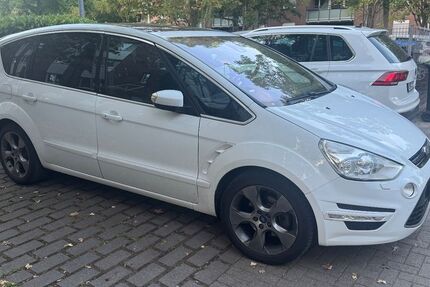 Ford S-Max 311.000 km 5.998 &euro; Lünen 44536