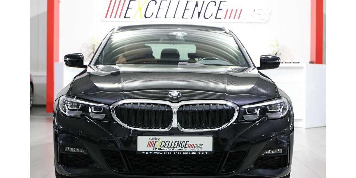 BMW 330d Touring xDrive M-SPORT BLACK & BROWN / LED 135.000 km 28.993 &euro; Hamm 59077