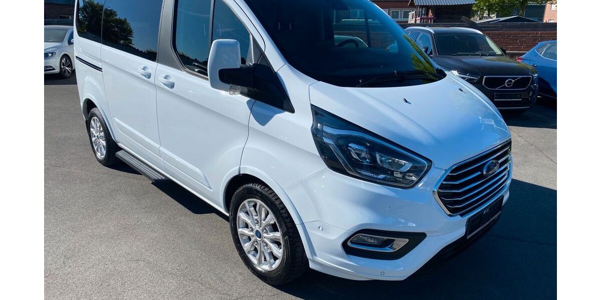 Ford Tourneo Custom 115.000 km 26.900 &euro; Hamm 59065
