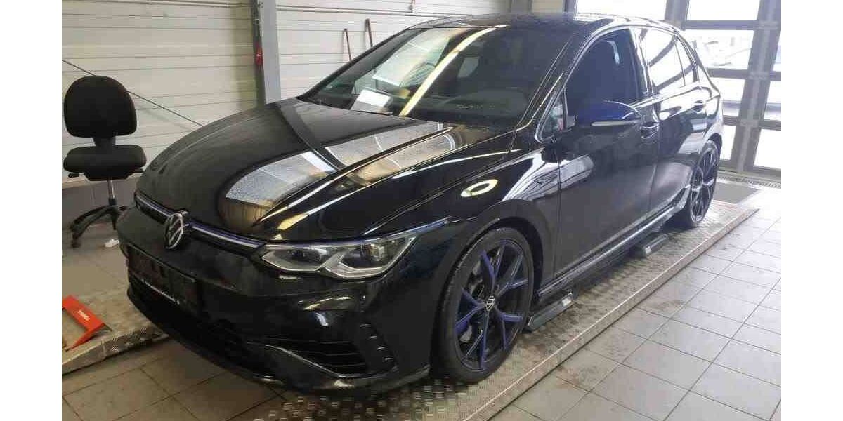 VW Golf 23.636 km 44.988 &euro; Bergkamen 59192