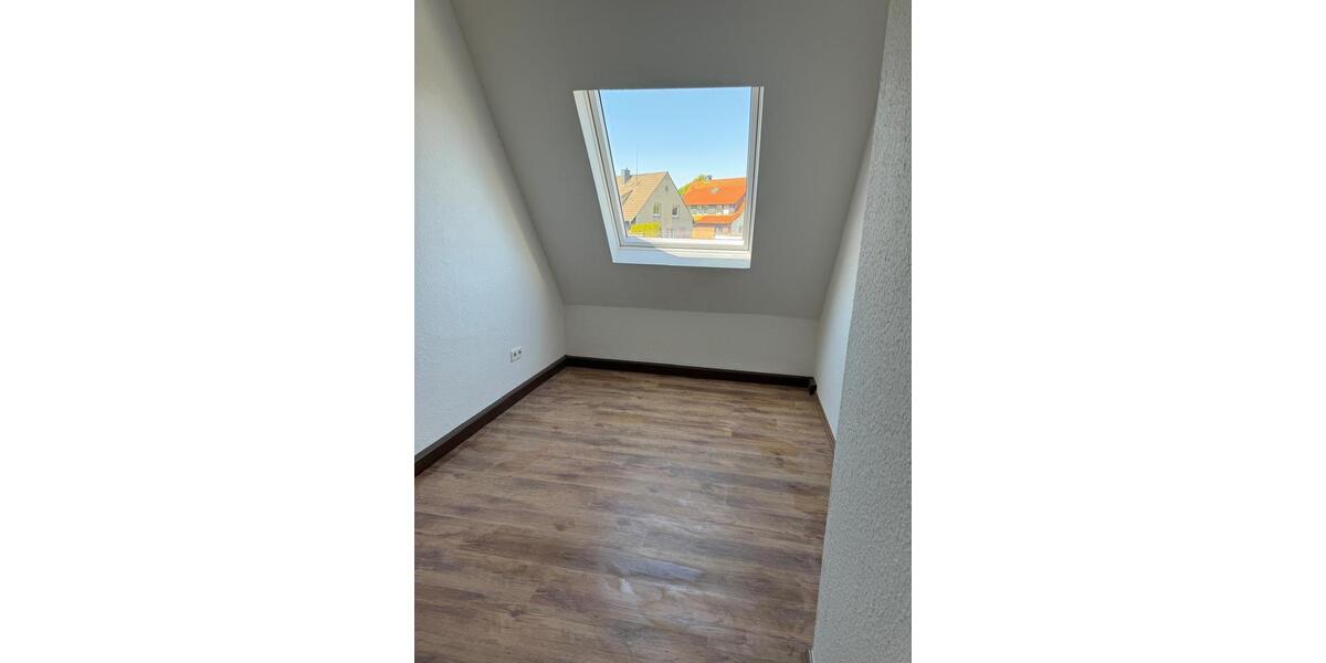 Reihenhaus Dortmund Huckarde - 6 Zimmer, 107 m&sup2;, 1.450&euro; | Angebot:26547233