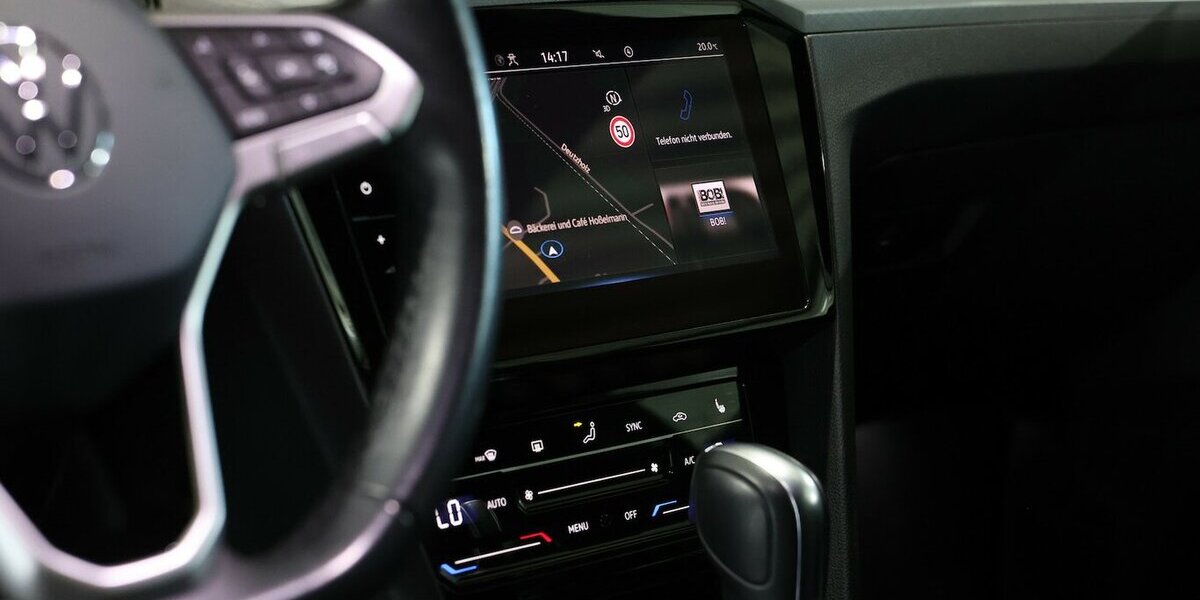 VW Passat Variant 2.0 TDI DSG BUSINESS IQ PANORAMA 122.000 km 22.777 &euro; Hamm 59077