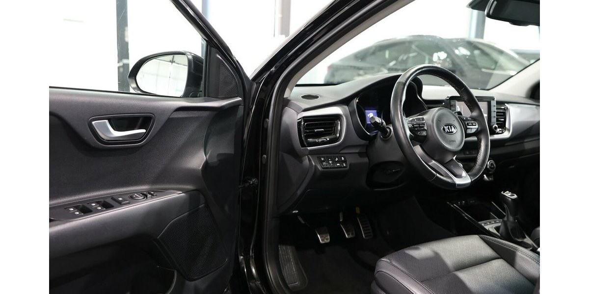 Kia Stonic 1.0 T-GDI PLATIUM-EDITION / SCHIEBEDACH / 62.000 km 13.777 &euro; Hamm 59077