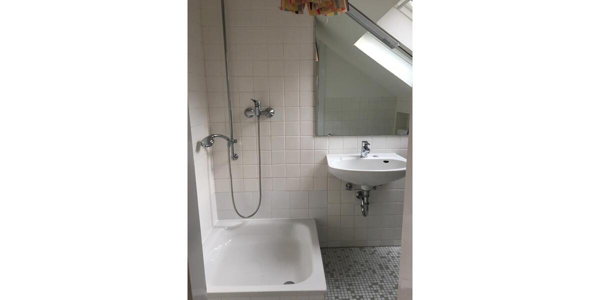 Dachgeschoßwohnung Iserlohn - 1 Zimmer, 44 m&sup2;, 350&euro; | Angebot:25967642
