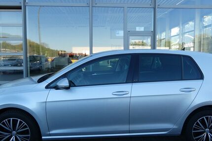 VW Golf 134.000 km 8.800 &euro; Bergkamen 59192
