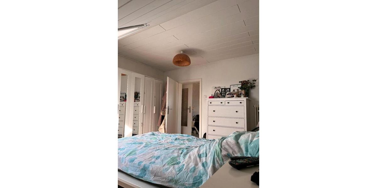 Dachgeschoßwohnung Dortmund Brackel - 4 Zimmer, 92 m&sup2;, 936&euro; | Angebot:25638777