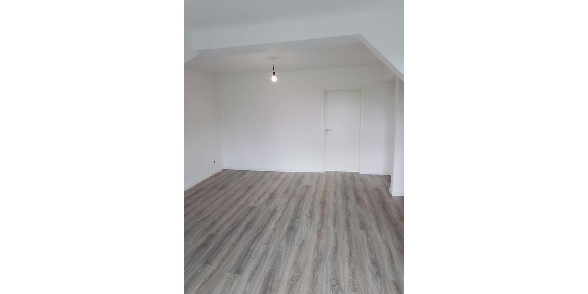 Etagenwohnung Dortmund Aplerbeck - 3 Zimmer, 82 m&sup2;, 1.100&euro; | Angebot:25079588
