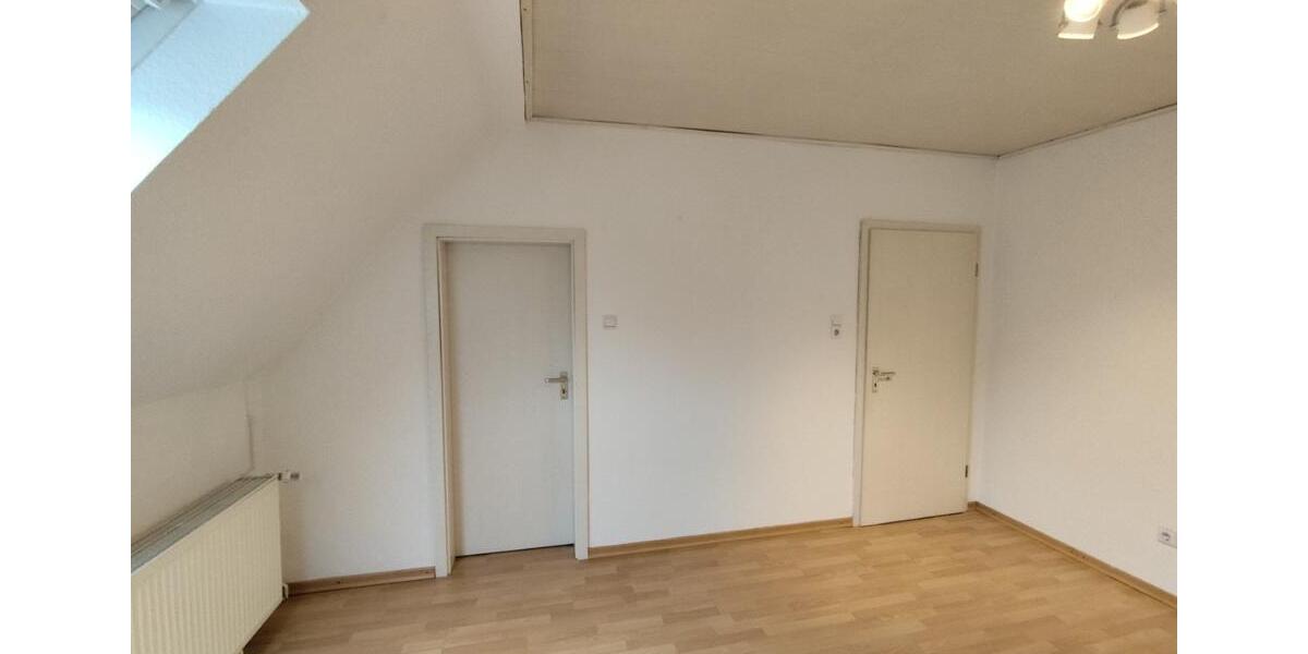 Dachgeschoßwohnung Hamm - 4 Zimmer, 95 m&sup2;, 595&euro; | Angebot:25931907