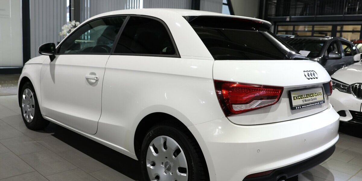 Audi A1 1.6 TDI SPORT WHITE / XENON, NAVI-MMI, LEDER 111.000 km 12.111 &euro; Hamm 59077