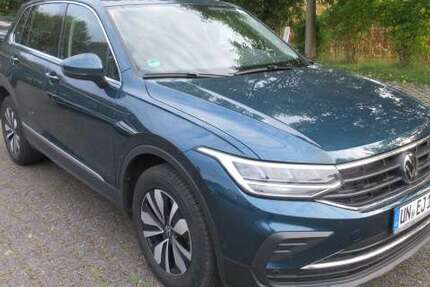 VW Tiguan MOVE 1.5 TSI DSG NAVI AHK KAMERA LED ALU AC 38.000 km 29.988 &euro; Bergkamen 59192