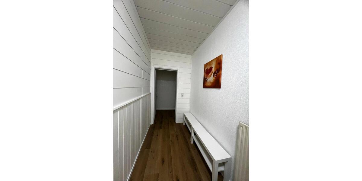 Etagenwohnung Lünen Alstedde - 6 Zimmer, 200 m&sup2;, 20&euro; | Angebot:26618962