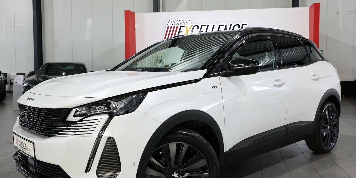 Peugeot 3008 BLUE-HDI GT-SPORT / WHITE & BLACK / SCHÖN 56.000 km 21.555 &euro; Hamm 59077