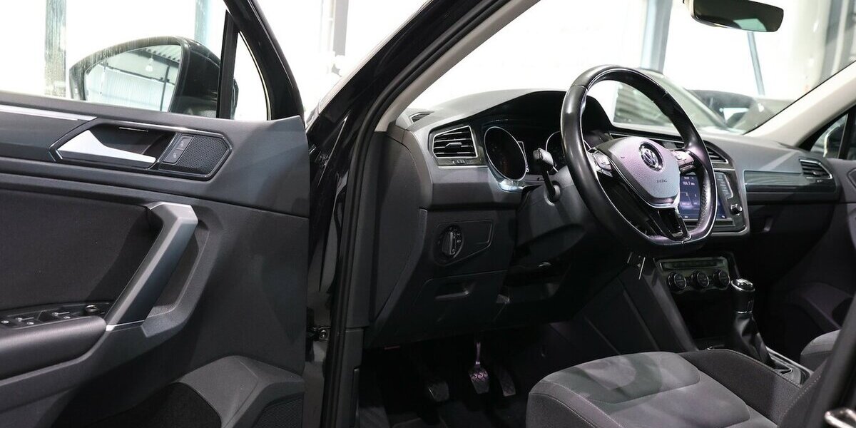 VW Tiguan 2.0 TDI HIGHLINE / LED, ACC+LANE, AHK 141.000 km 18.991 &euro; Hamm 59077