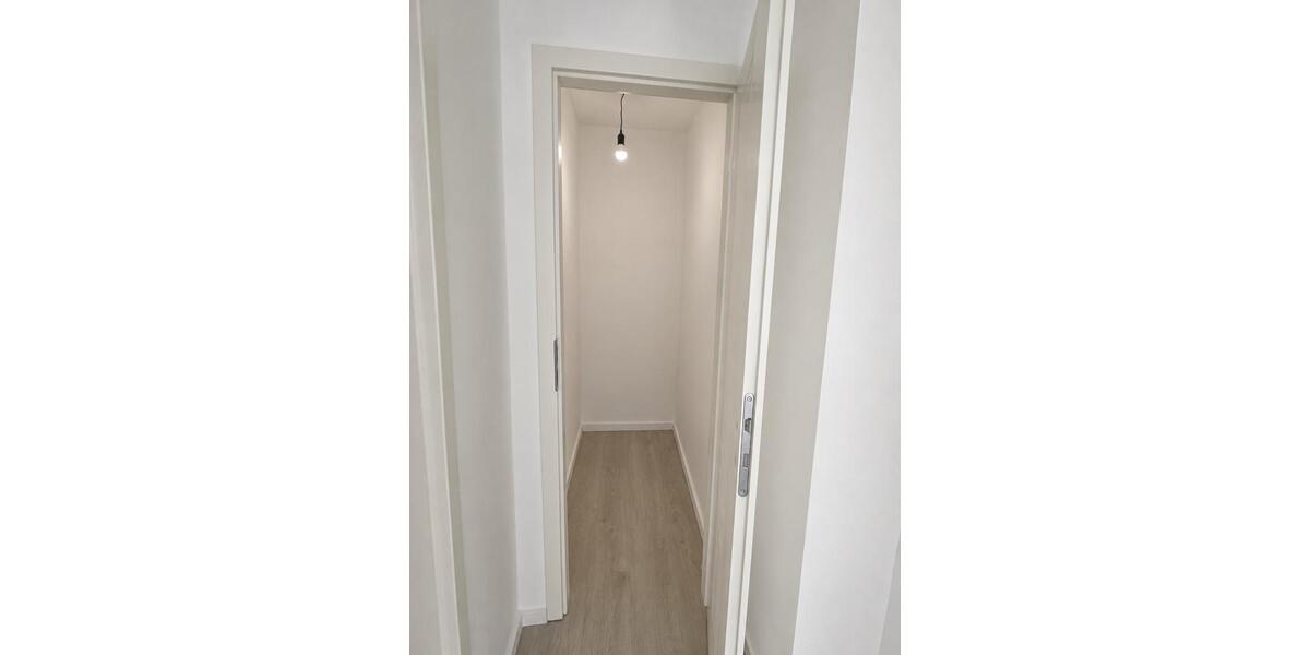 Dachgeschoßwohnung Castrop-Rauxel Deinighausen - 3.5 Zimmer, 90 m&sup2;, 1.200&euro; | Angebot:26647370