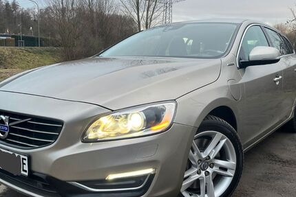 Volvo V60 104.676 km 15.000 &euro; Werne 59368