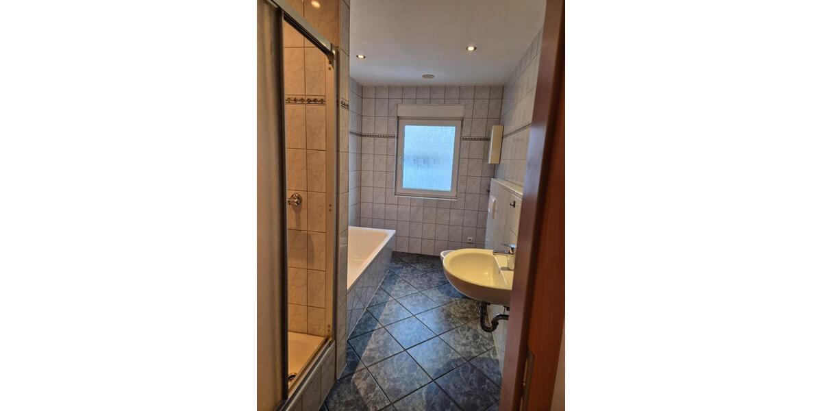 Etagenwohnung Schwerte - 3 Zimmer, 90 m&sup2;, 550&euro; | Angebot:25900247