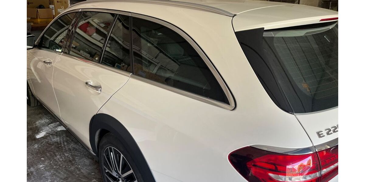 Mercedes-Benz E 220 146.756 km 29.600 &euro; Fröndenberg 58730