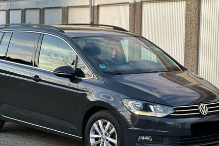 VW Touran 138.500 km 13.890 &euro; Castrop-Rauxel 44575