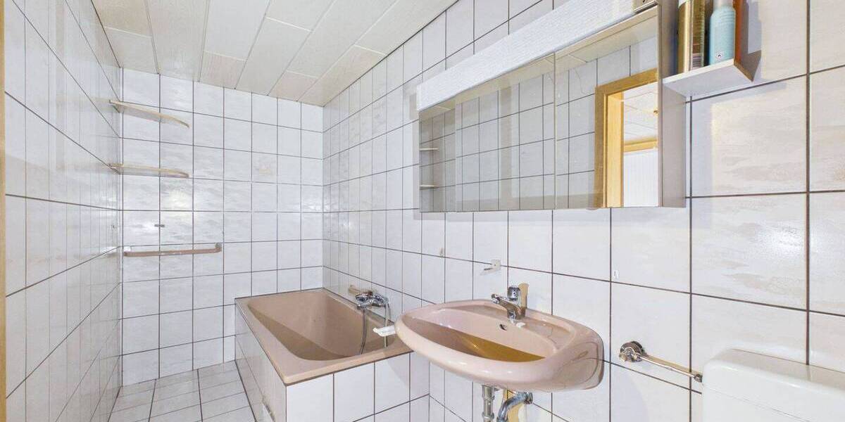 Doppelhaushälfte Hamm Herringen - 3 Zimmer, 94 m&sup2;, 180.000&euro; | Angebot:26017003