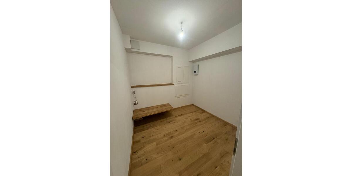 Etagenwohnung Fröndenberg (Ruhr) - 5 Zimmer, 170 m&sup2;, 1.700&euro; | Angebot:24365115