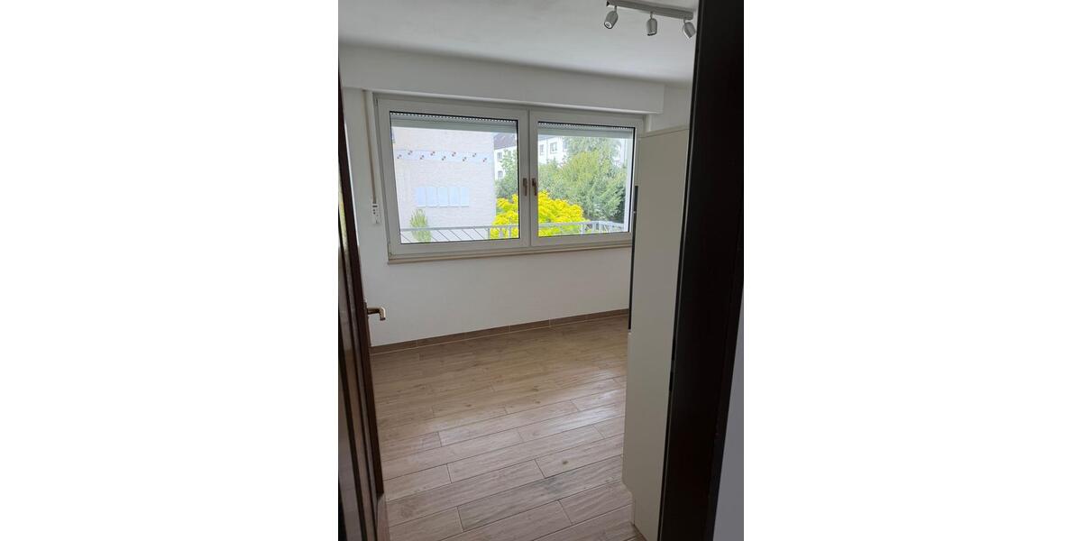 Etagenwohnung Hemer - 2 Zimmer, 75 m&sup2;, 890&euro; | Angebot:26659115