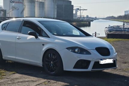 Seat Leon 90.500 km 9.999 &euro; Hamm 59067