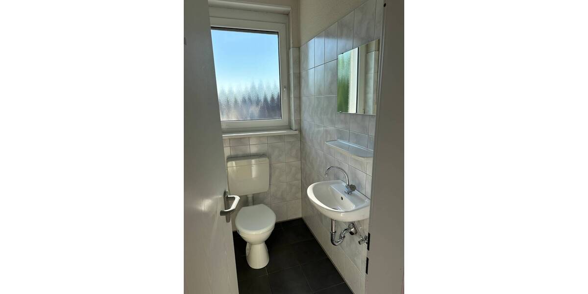 Gewerbeobjekt Unna Massen - 6 Zimmer, 200 m&sup2;, 1.800&euro; | Angebot:25768499