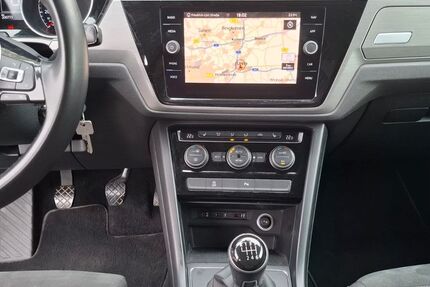 VW Touran 200.000 km 10.000 &euro; Unna 59425