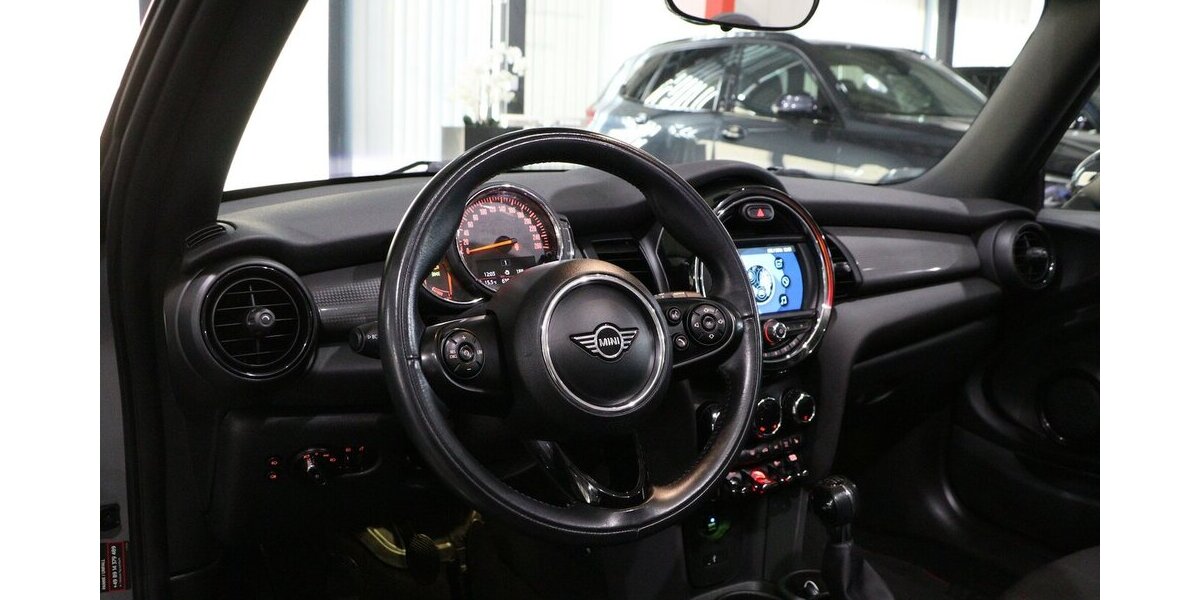 Mini Cooper Cabrio CHILLI CARBON BLACK EXCITETMENT 63.000 km 17.777 &euro; Hamm 59077