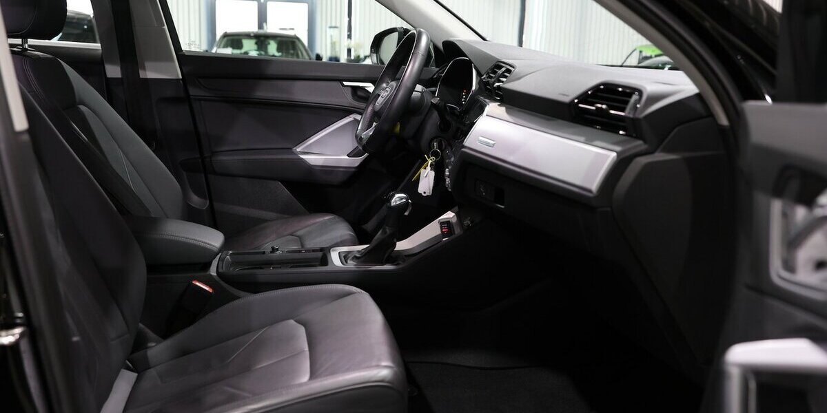 Audi Q3 40 TDI QUATTRO ADVANCED MATRIX-LED,VOLL-LEDER 86.000 km 29.444 &euro; Hamm 59077
