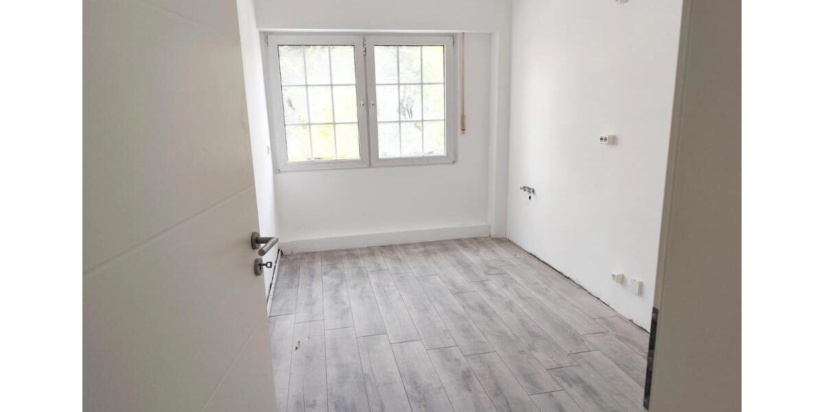 Erdgeschoßwohnung Herdecke - 5.5 Zimmer, 130 m&sup2;, 1.350&euro; | Angebot:26664031