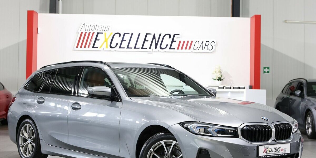 BMW 318d Touring SPORT SHADOW GREY&BROWN / PANORAMA 116.000 km 25.993 &euro; Hamm 59077