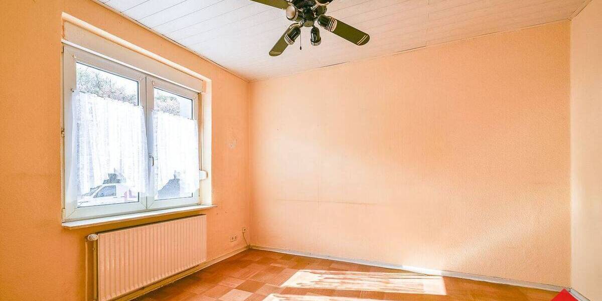 Einfamilienhaus mit Anbau und zwei Kfz-Stellplätzen in ruhiger Sackgassenlage - Doppelhaushälfte Dortmund Brackel | Angebot:26096632